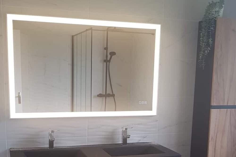 Photo of Bathroom in Onesse-et-Laharie