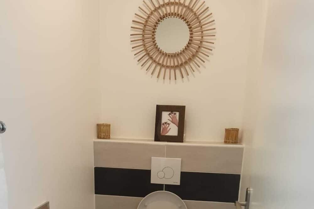 Photo of Bathroom in Candillargues