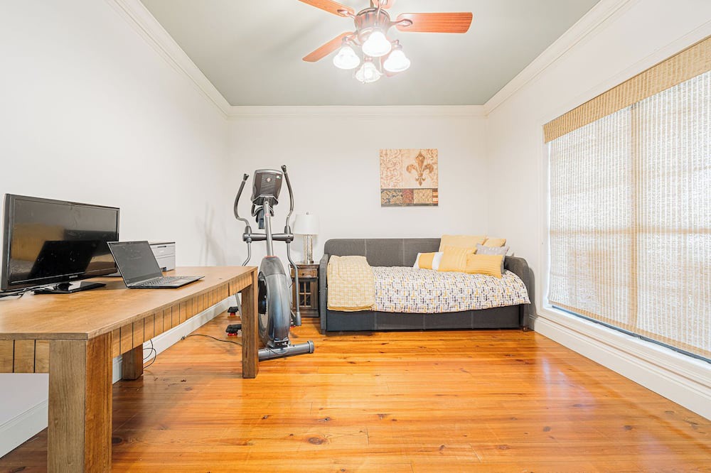 Photo of Livingroom in Lafayette