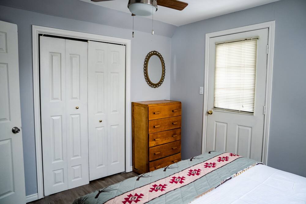 Photo of Bedroom in Gravenhurst