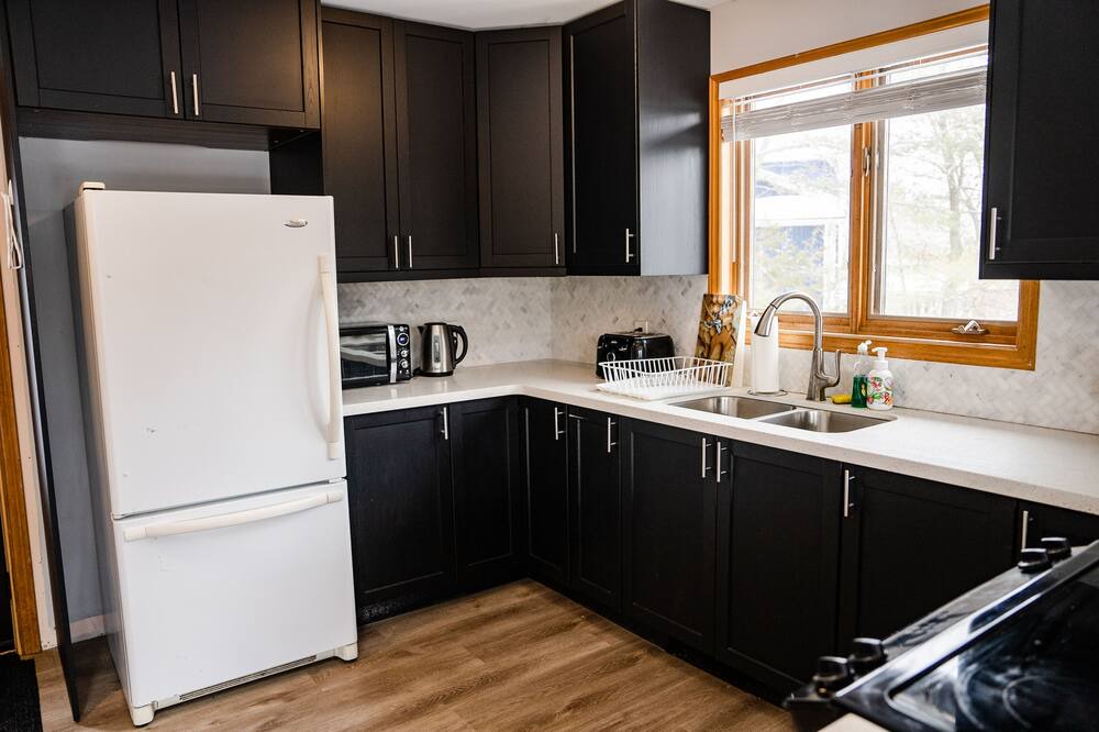 Photo of Kitchen in Gravenhurst