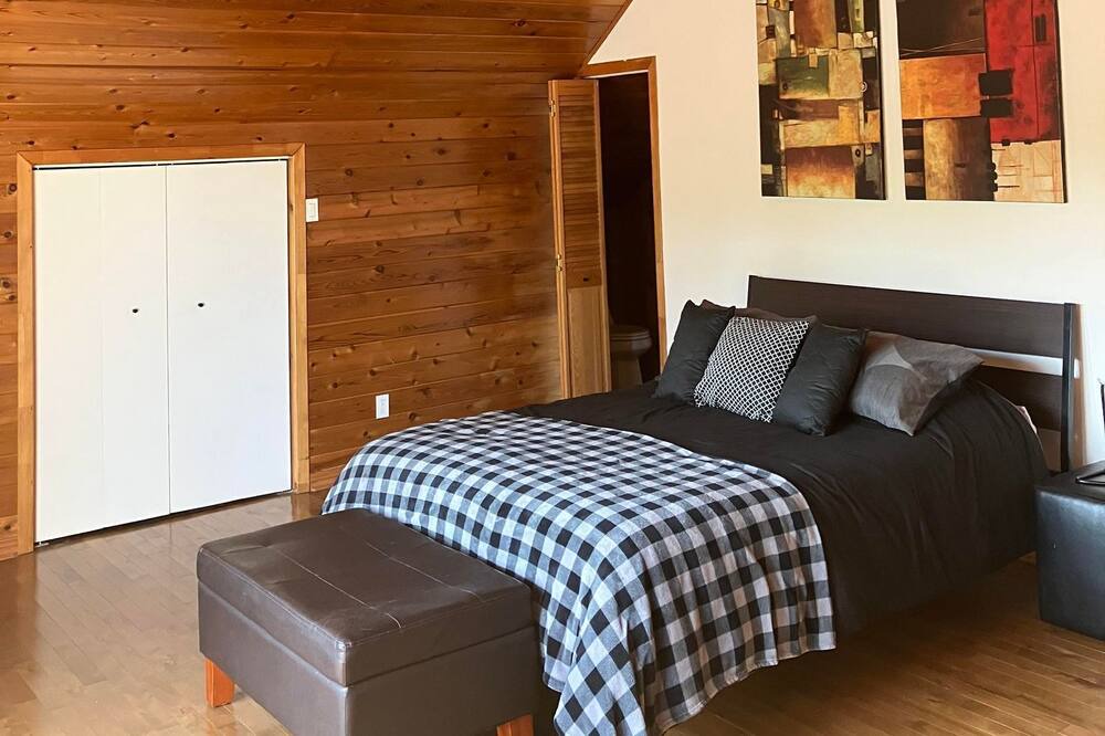 Photo of Bedroom in Notre-Dame-de-la-Merci