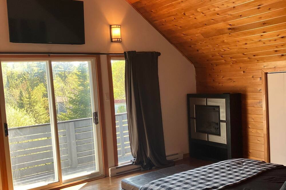 Photo of Bedroom in Notre-Dame-de-la-Merci