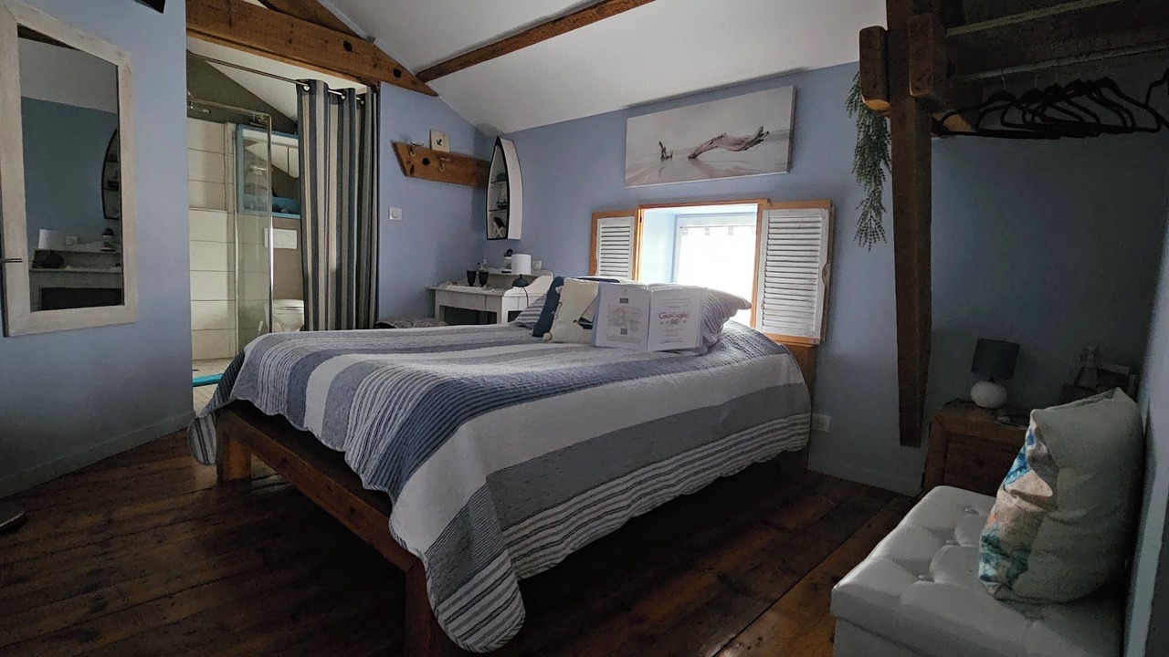 Photo of Bedroom in Lucon