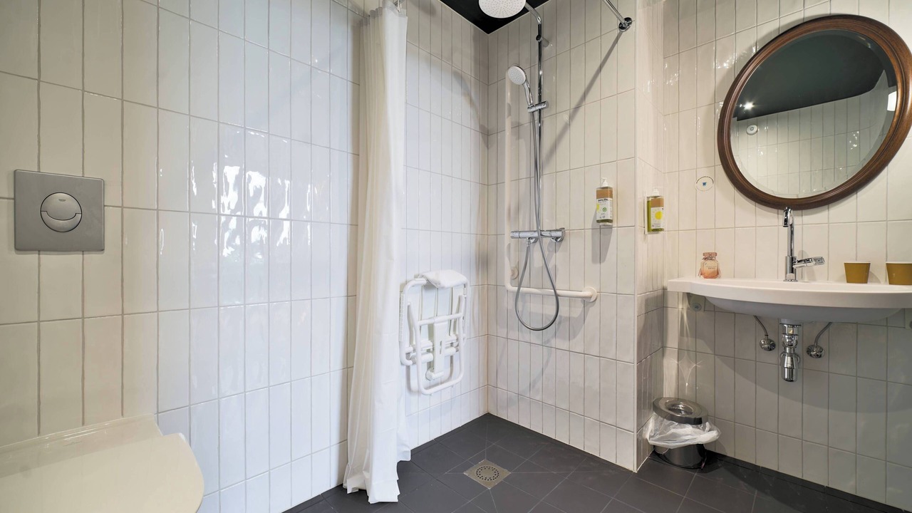 Photo of Bathroom in Cernay