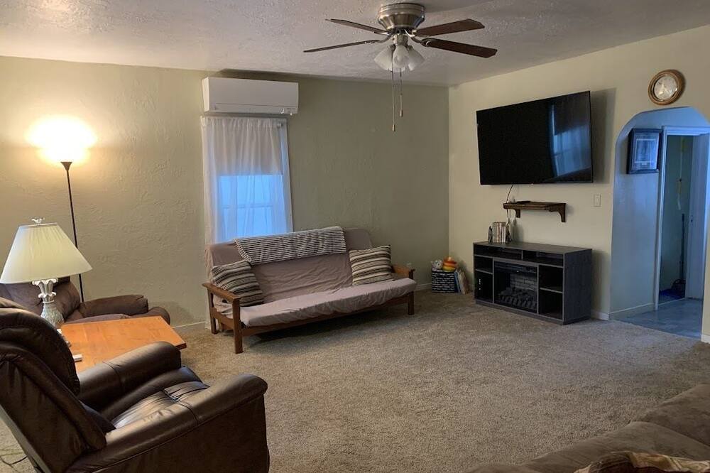 Photo of Bedroom in Benkelman