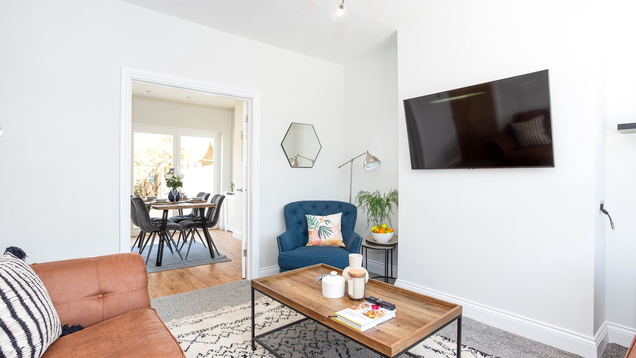 Photo of Livingroom in Southend-on-Sea