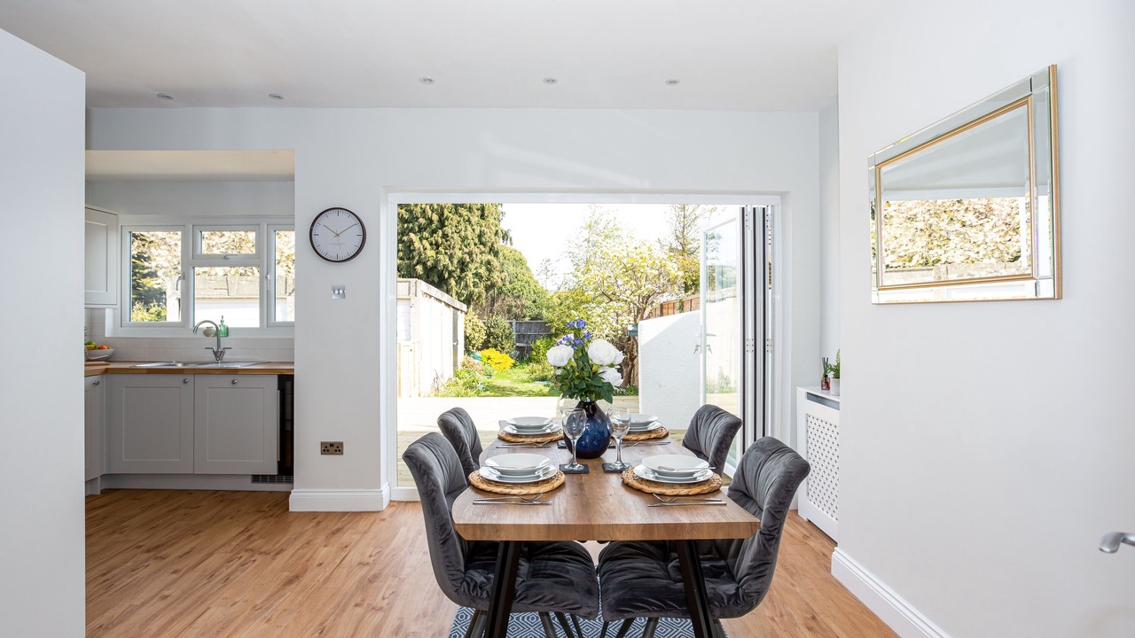 Photo of Livingroom in Southend-on-Sea