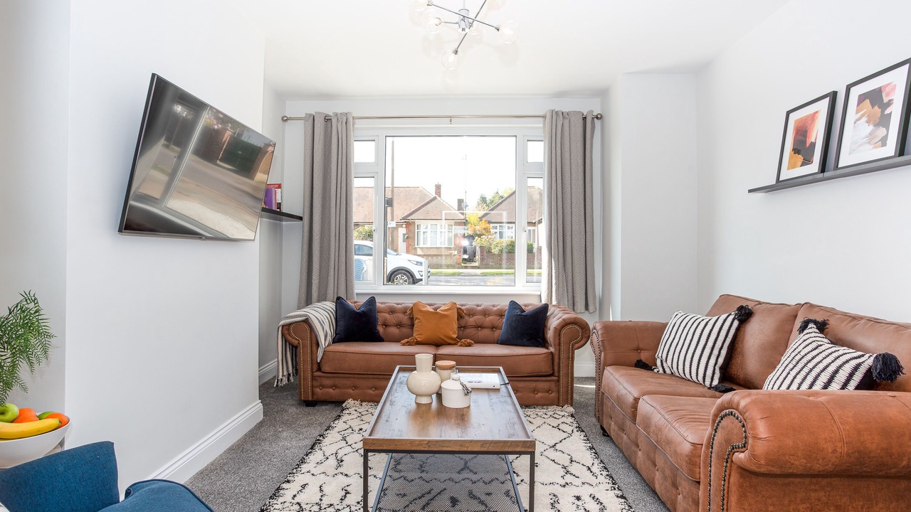 Photo of Livingroom in Southend-on-Sea