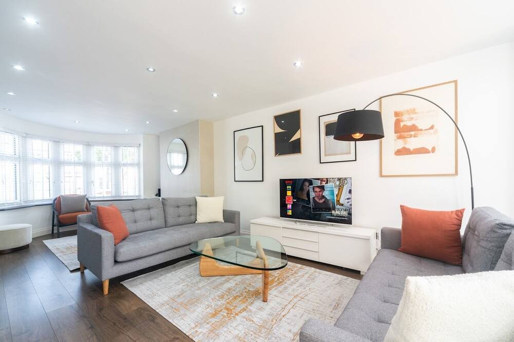 Photo of Livingroom in Longlands