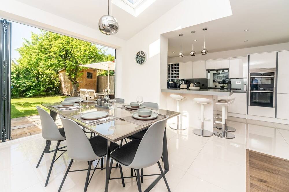 Photo of Others in Longlands