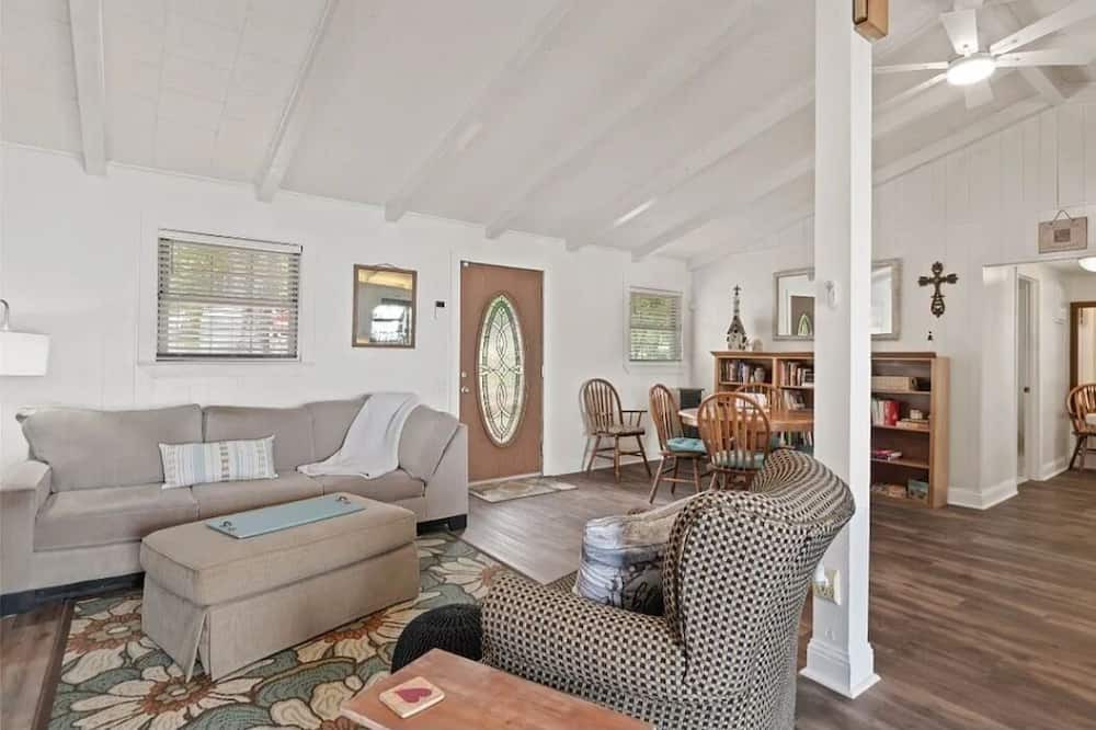 Photo of Livingroom in Winnsboro