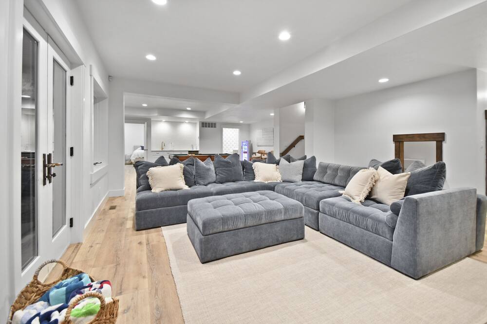 Photo of Livingroom in Lake Creek Estates