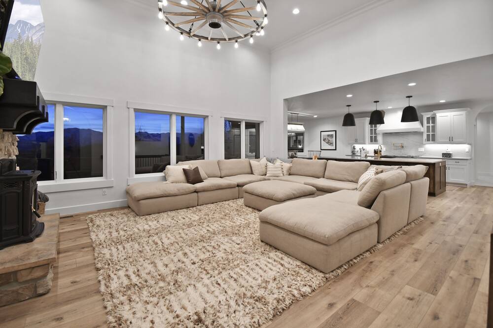 Photo of Livingroom in Lake Creek Estates