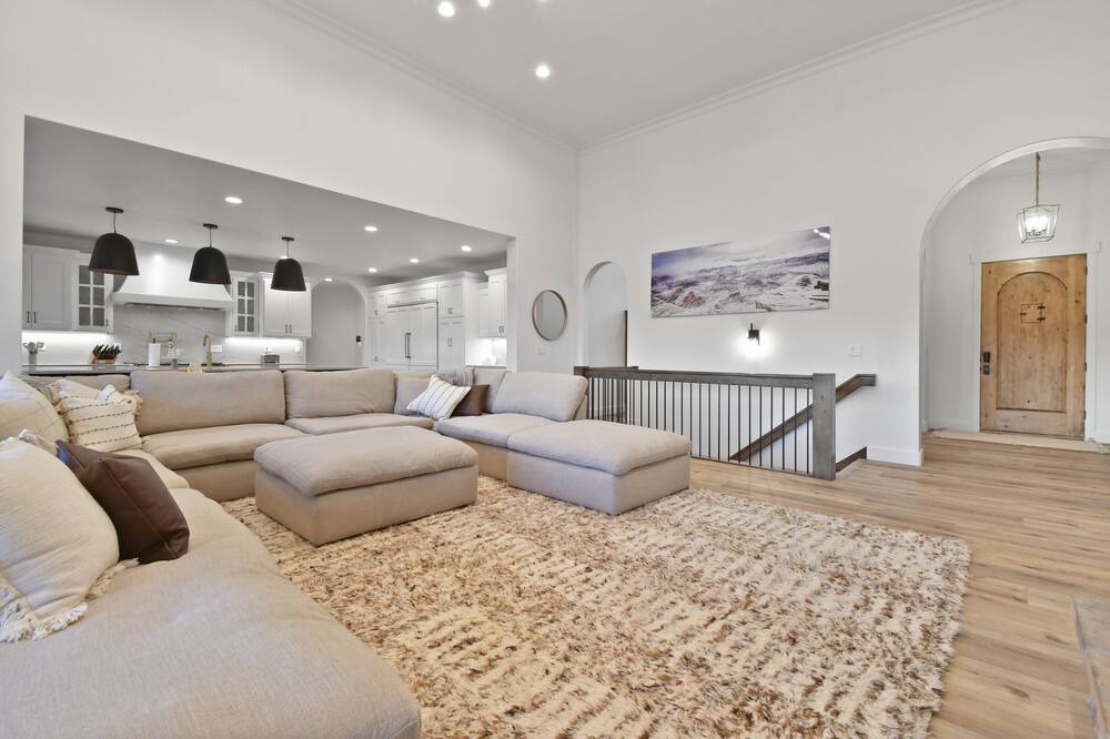 Photo of Livingroom in Lake Creek Estates