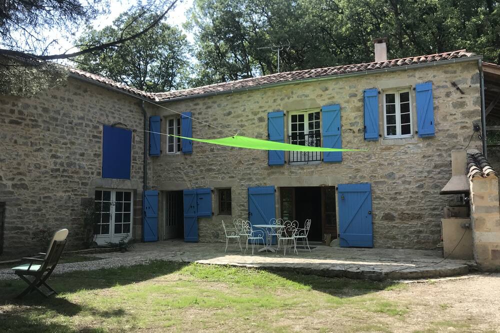 Photo of Outdoor in Feneyrols