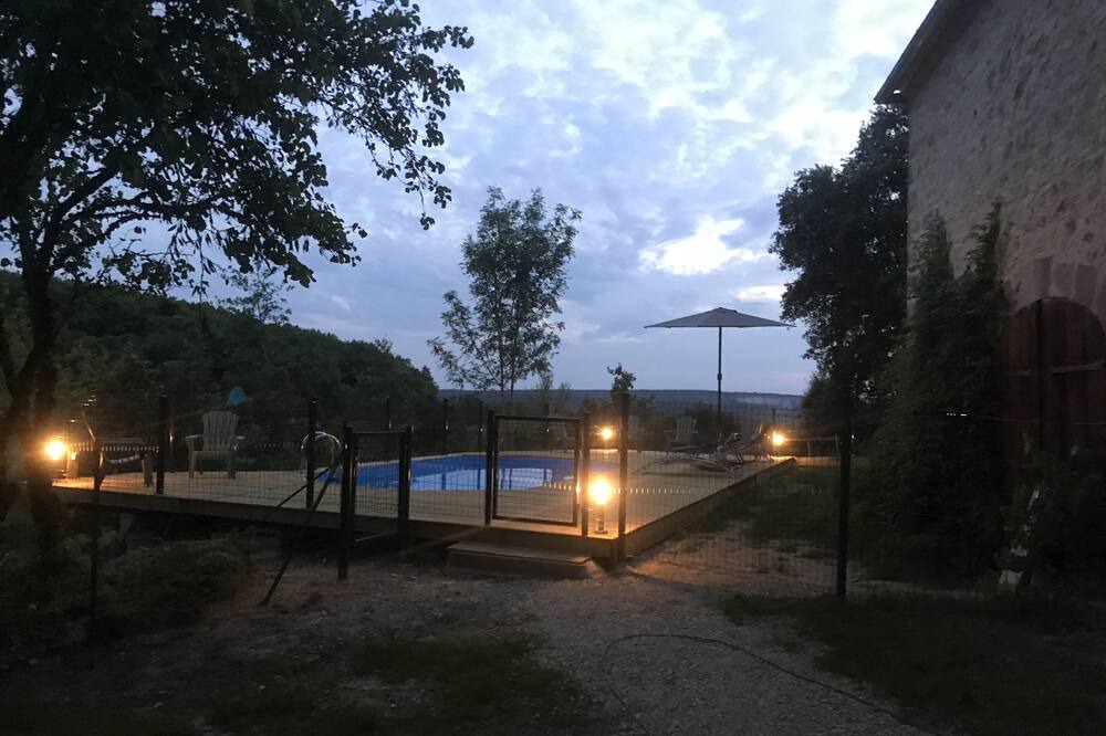 Photo of Outdoor in Feneyrols