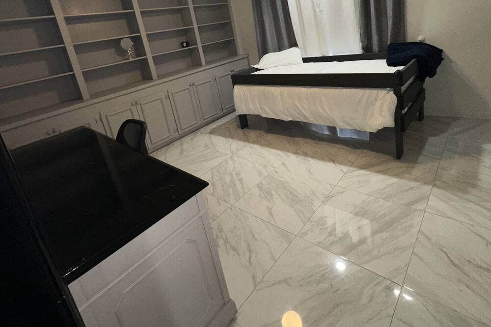 Photo of Bedroom in Lakeview  Jefferson County