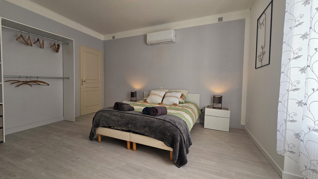 Photo of Bedroom in Le Fleix