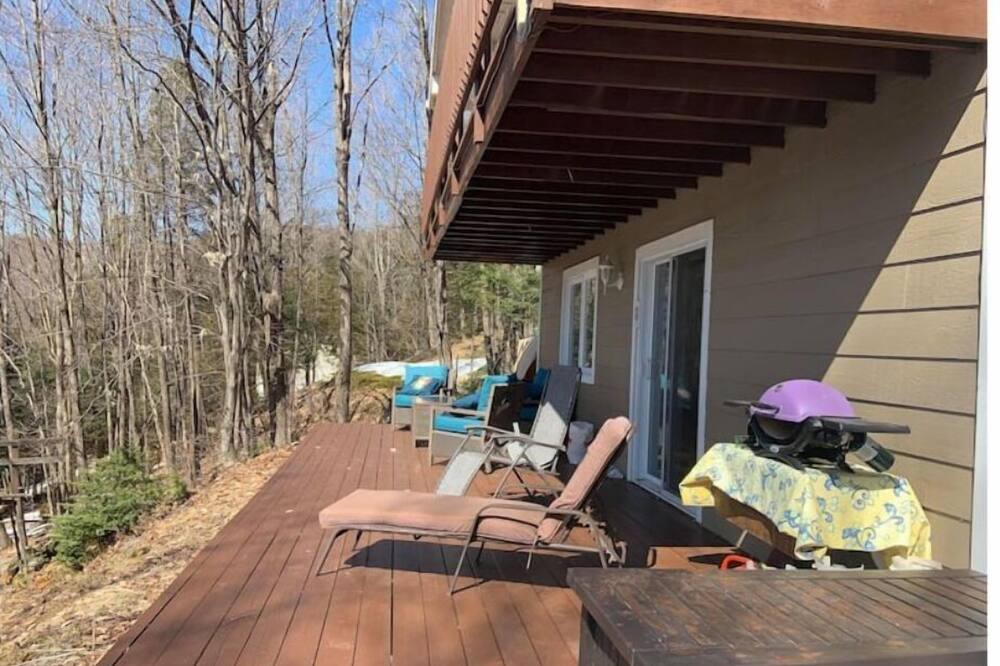 Photo of Patio Balcony in St-Adolphe-d'Howard