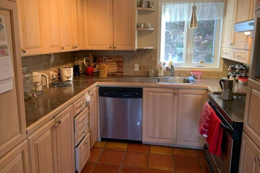 Photo of Kitchen in St-Adolphe-d'Howard