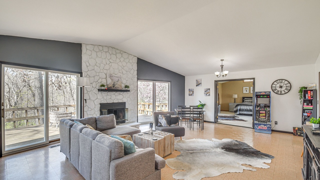 Photo of Livingroom in Camp Grove