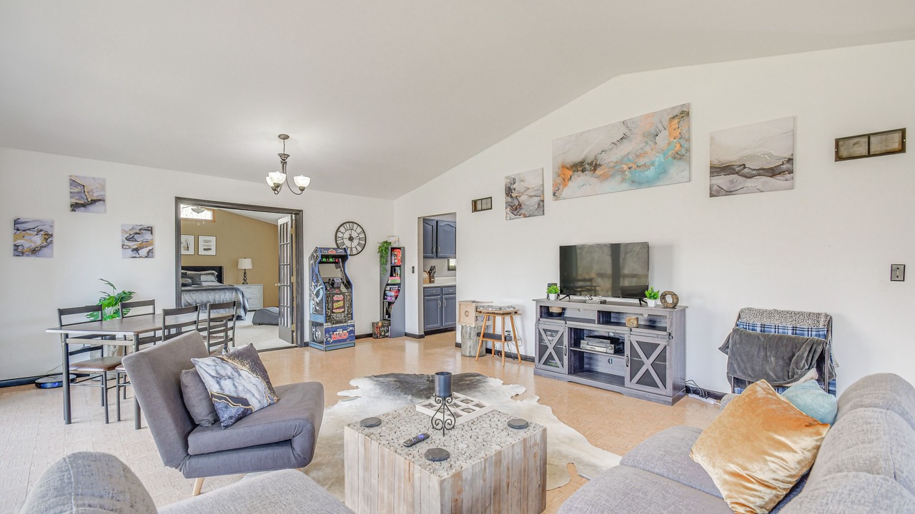 Photo of Livingroom in Camp Grove