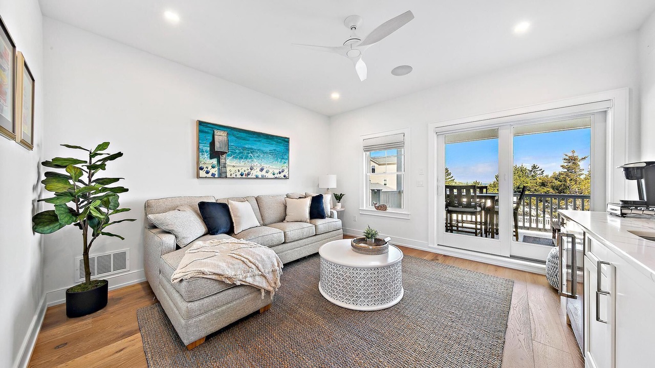 Photo of Livingroom in South Beach Haven