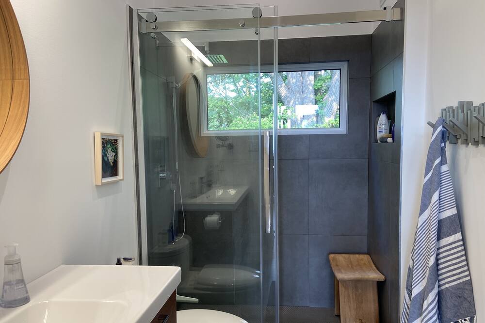 Photo of Bathroom in Terra Nova