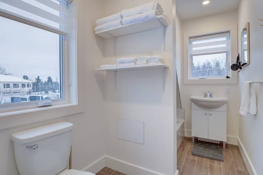 Photo of Bathroom in Mansonville