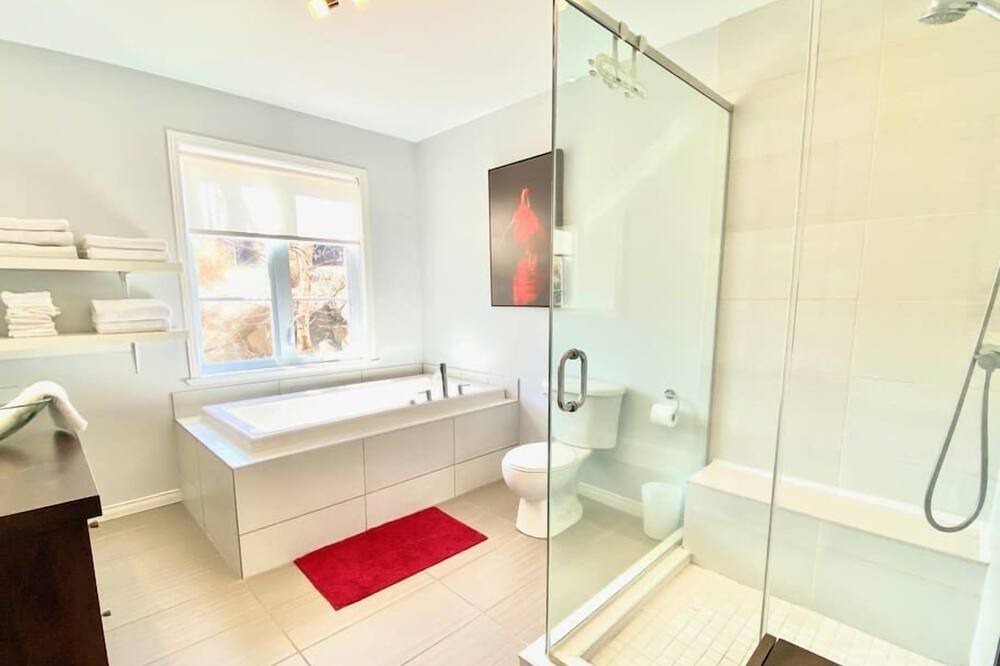 Photo of Bathroom in Saint Ferreol les Neiges