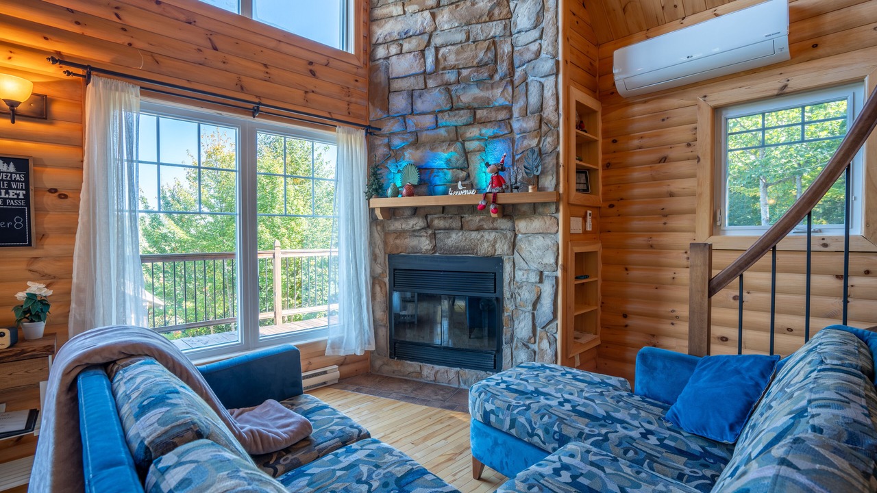 Photo of Livingroom in Chateau-Richer