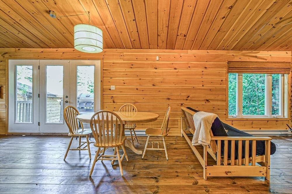 Photo of Bedroom in Notre-Dame-de-la-Merci
