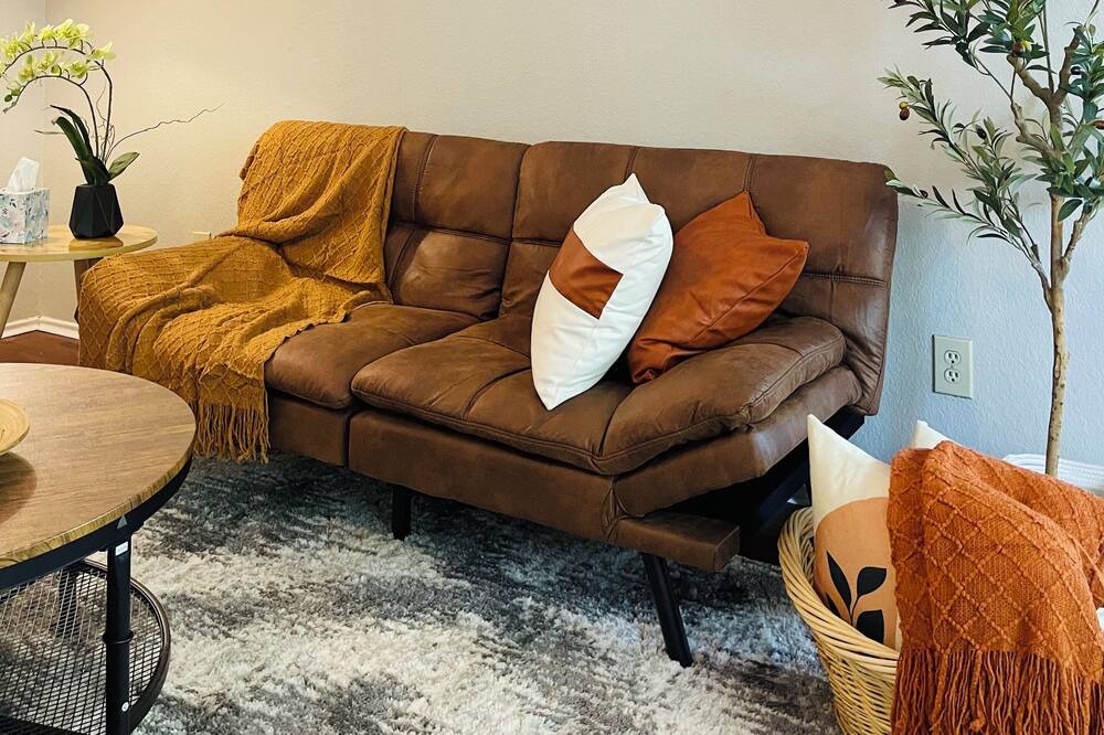 Photo of Livingroom in Allen