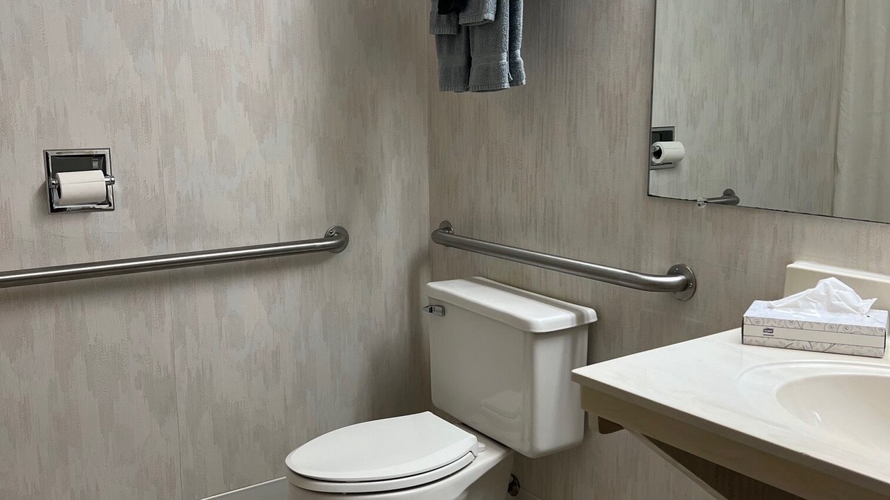 Photo of Bathroom in Cedarville