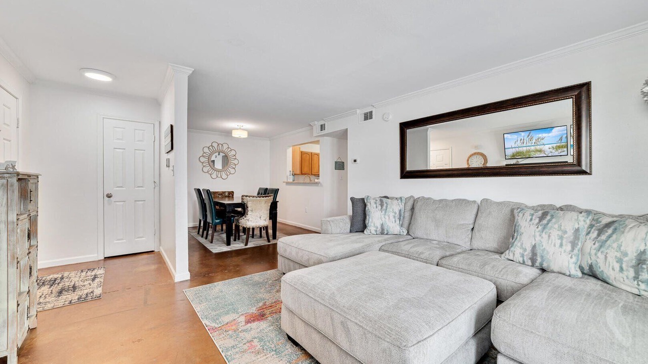 Photo of Livingroom in Gulf Shores