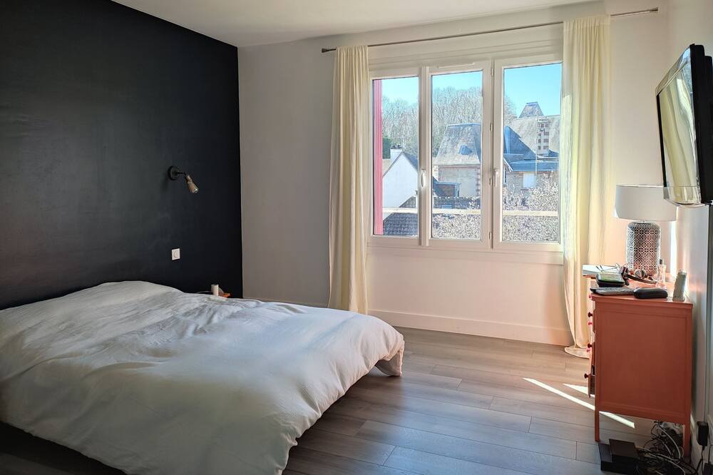 Photo of Bedroom in Saint-Julien