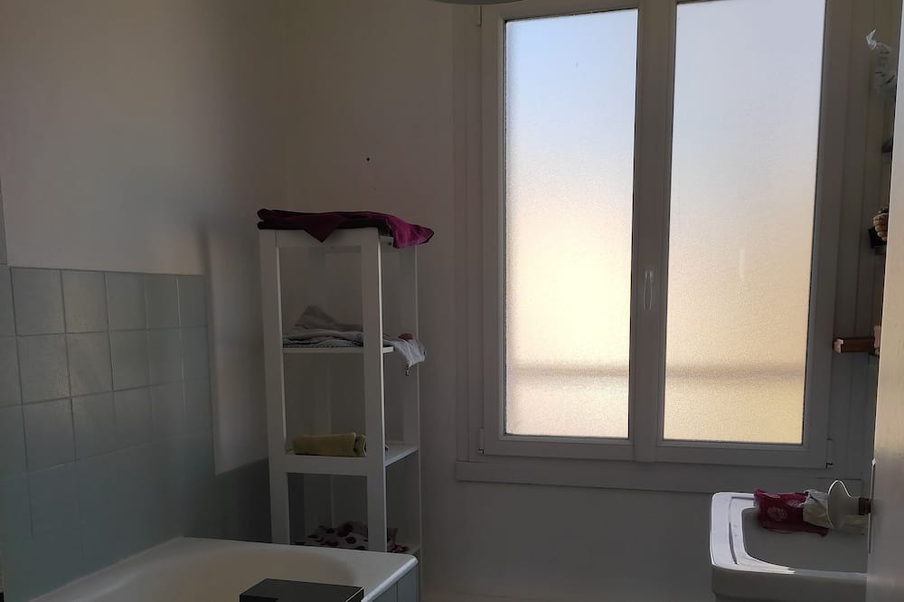 Photo of Bathroom in Saint-Julien