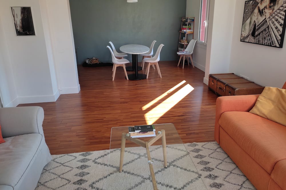 Photo of Livingroom in Saint-Julien