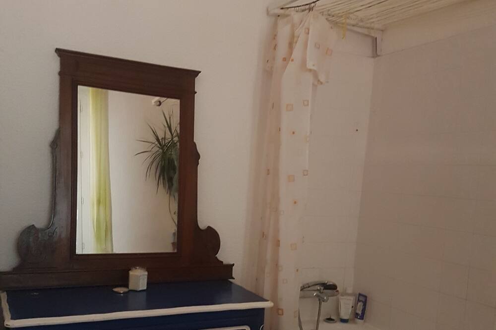 Photo of Bathroom in 16th Arrondissement