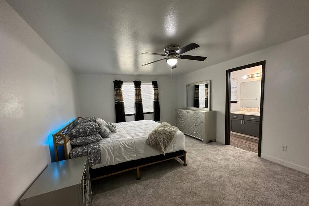 Photo of Bedroom in Marysville
