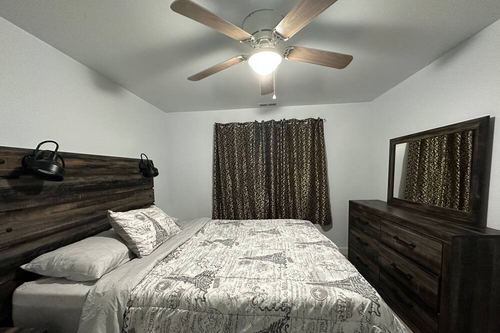 Photo of Bedroom in Marysville
