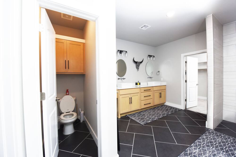 Photo of Bathroom in Yukon