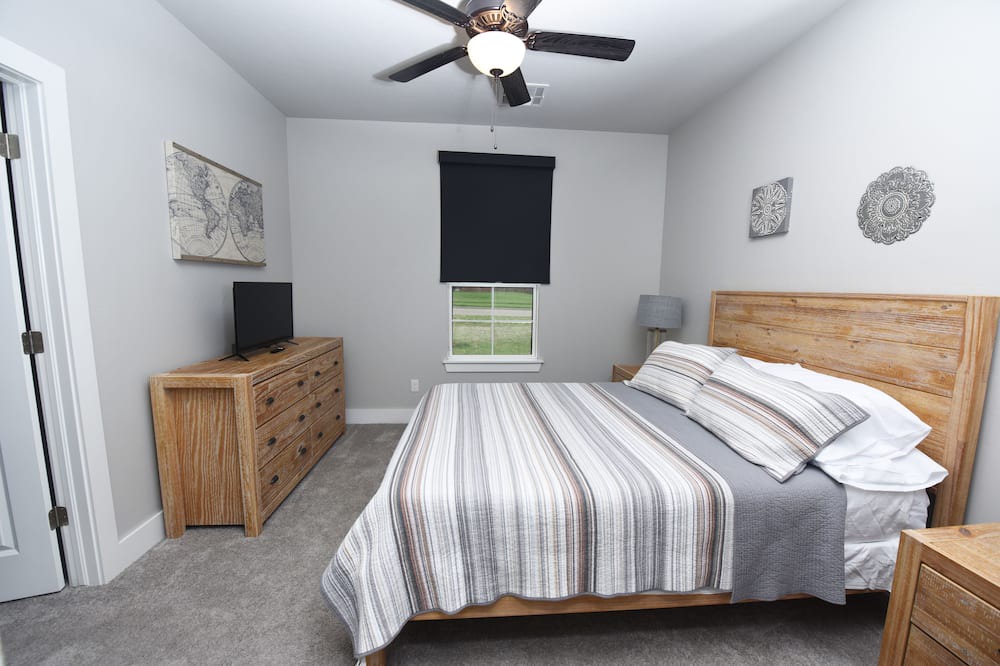 Photo of Bedroom in Yukon