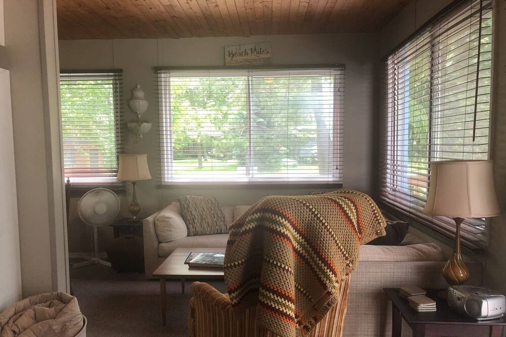 Photo of Livingroom in Gimli