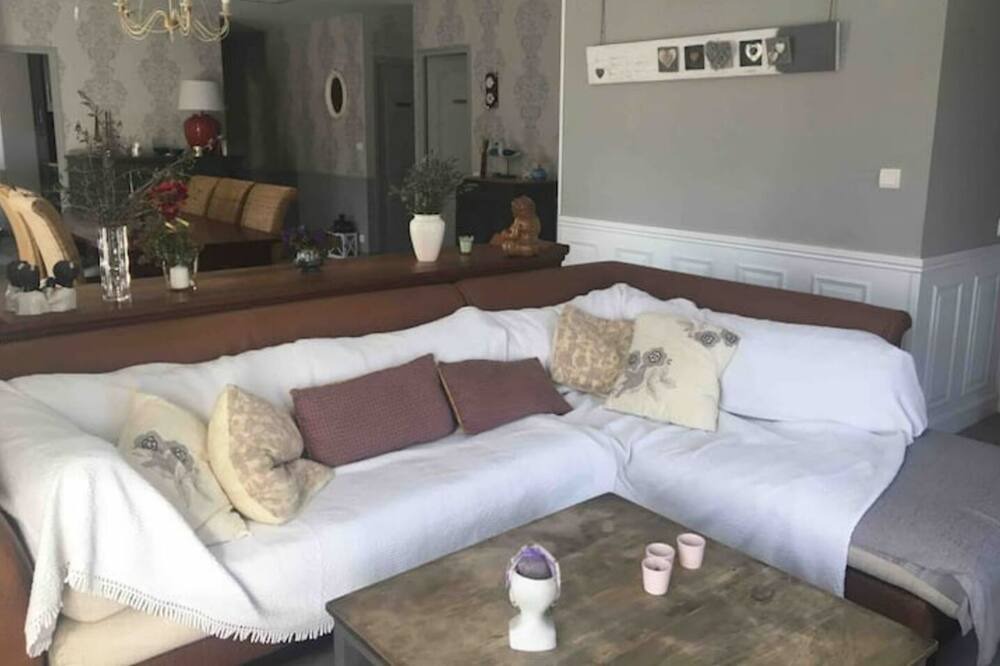 Photo of Livingroom in Chaillevette