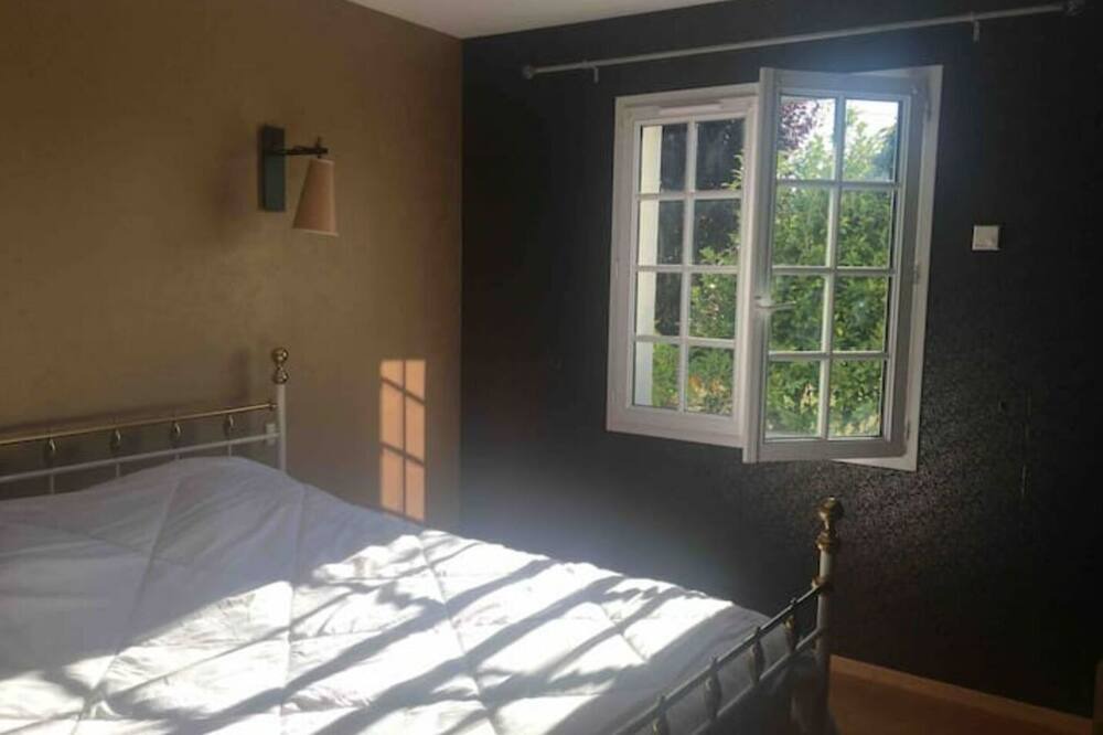 Photo of Bedroom in Chaillevette