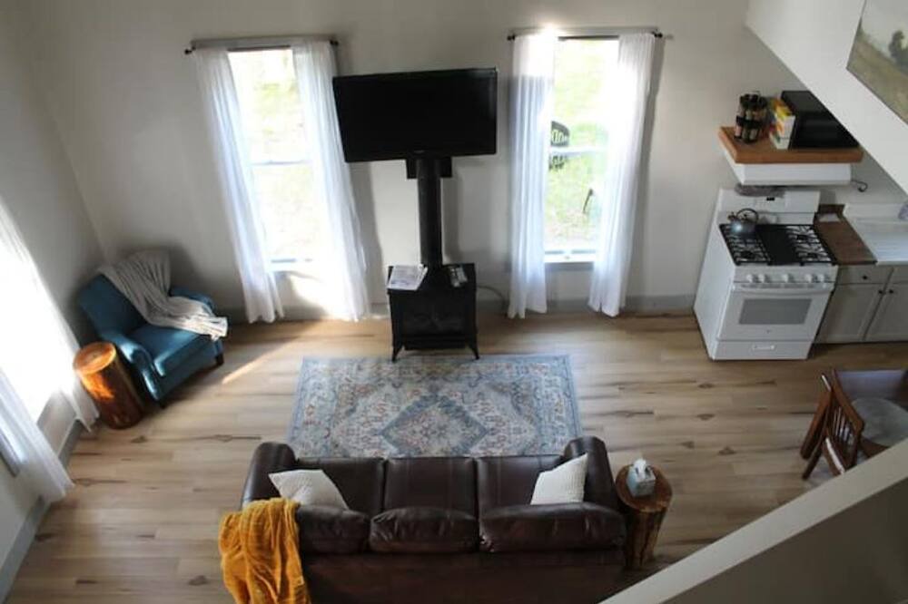 Photo of Others in Jasper