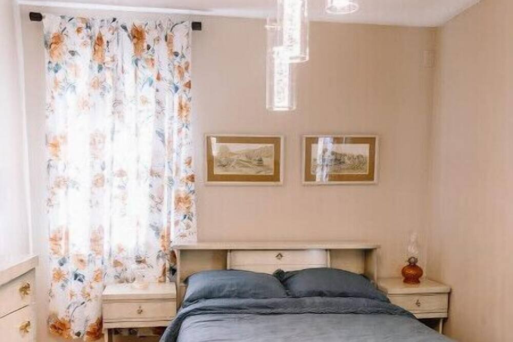 Photo of Bedroom in Powderhorn
