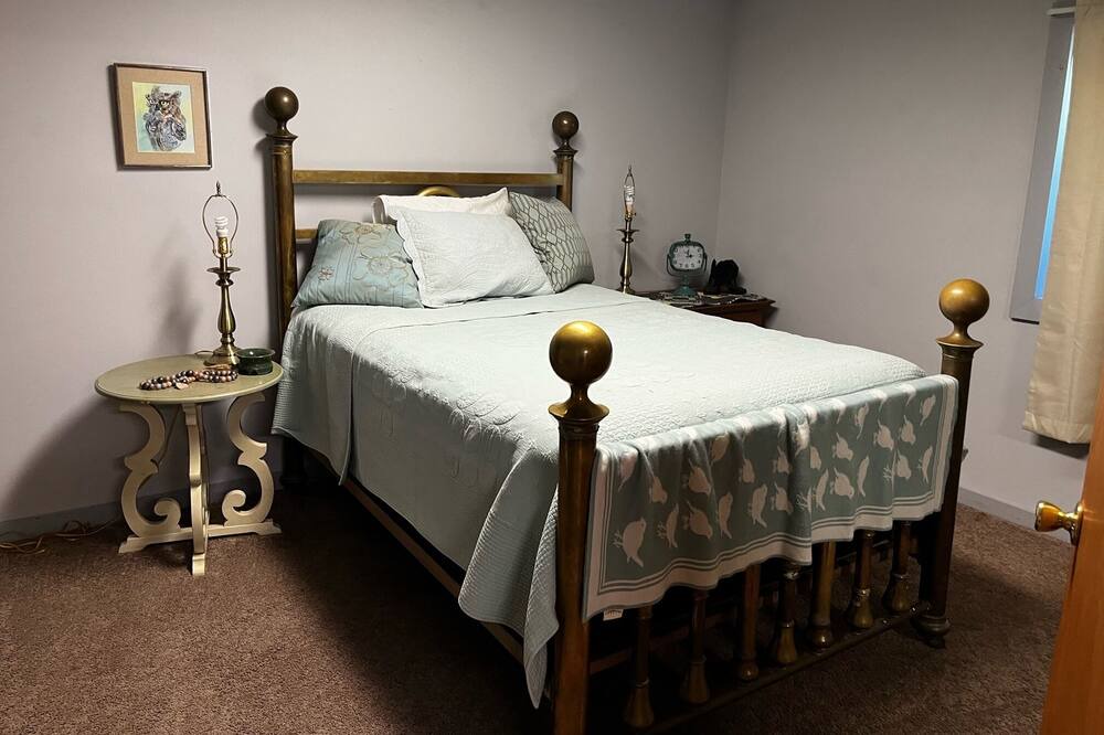 Photo of Bedroom in Cherokee Village